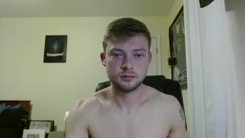 Snapshot of mrcoolguy68 chatting on 12/04/24, 02:26 mrcoolguy68 online show from 12/04/24, 02:26