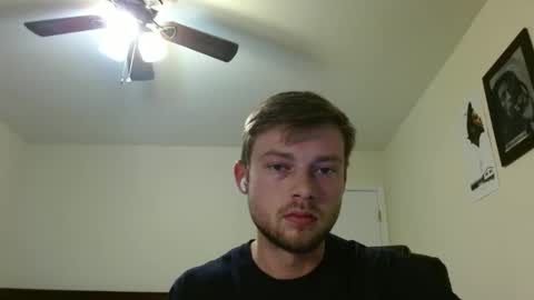 Snapshot of mrcoolguy68 chatting on 12/30/24, 02:51 mrcoolguy68 online show from 12/30/24, 02:51