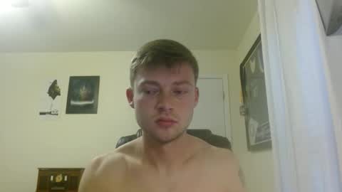 Snapshot of mrcoolguy68 chatting on 01/22/25, 01:32 mrcoolguy68 online show from 01/22/25, 01:32