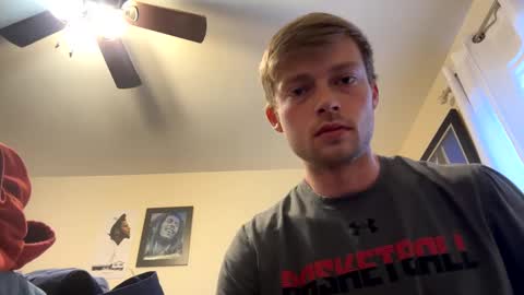 Snapshot of mrcoolguy68 chatting on 03/07/25, 03:07 mrcoolguy68 online show from 03/07/25, 03:07