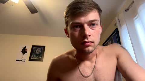 Snapshot of mrcoolguy68 chatting on 09/10/25, 02:28 mrcoolguy68 online show from 09/10/25, 02:28