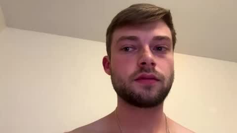 Snapshot of mrcoolguy68 chatting on 02/06/26, 04:54 mrcoolguy68 online show from 02/06/26, 04:54