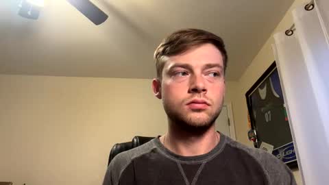 Snapshot of mrcoolguy68 chatting on 04/02/26, 12:25 mrcoolguy68 online show from 04/02/26, 12:25