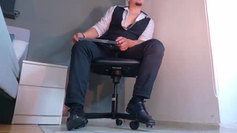 Mr Fox online show from 11/22/25, 07:35