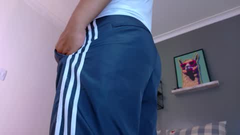 Mr Fox online show from 03/09/26, 06:23