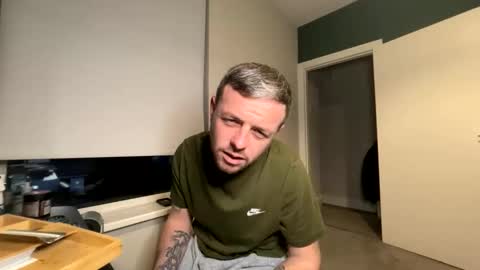 Snapshot of mrgirth99 chatting on 01/13/26, 04:45 mrgirth99 online show from 01/13/26, 04:45