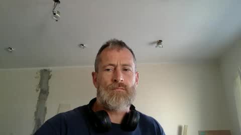 Snapshot of mrgoodkat79 chatting on 09/28/25, 09:47 mrgoodkat79 online show from 09/28/25, 09:47