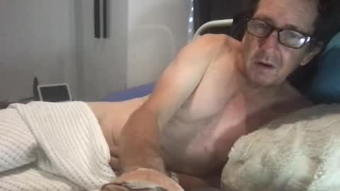 Snapshot of mrgray11xxx chatting on 11/27/25, 07:38 mrgray11xxx aussie online show from 11/27/25, 07:38