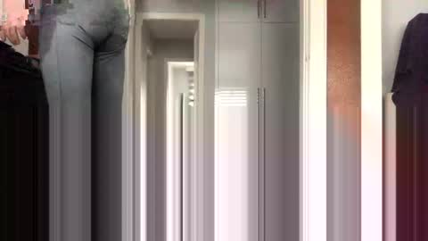 Snapshot of mrhandsomelovee chatting on 02/15/25, 12:11 Nikola online show from 02/15/25, 12:11