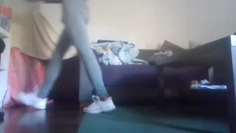 Snapshot of mrhandsomelovee chatting on 10/10/25, 10:03 Nikola online show from 10/10/25, 10:03