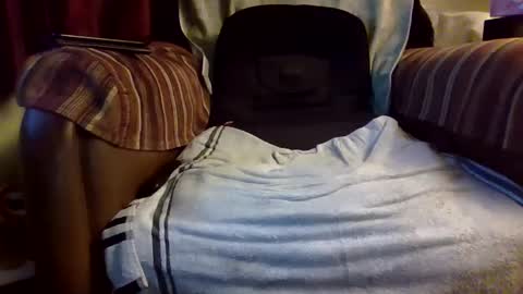 Snapshot of mrhollar chatting on 12/31/24, 12:36 mrhollar online show from 12/31/24, 12:36