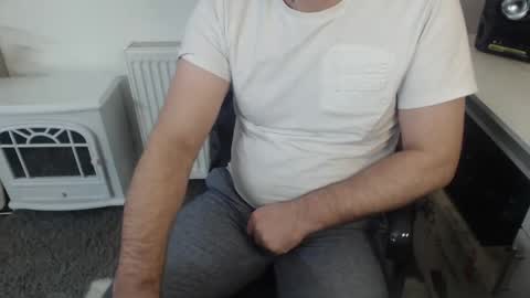 Snapshot of mrhorny_2023 chatting on 02/13/25, 08:59 Your Mister online show from 02/13/25, 08:59