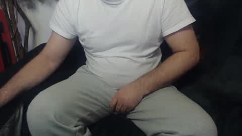 Snapshot of mrhorny_2023 chatting on 03/06/25, 09:03 Your Mister online show from 03/06/25, 09:03