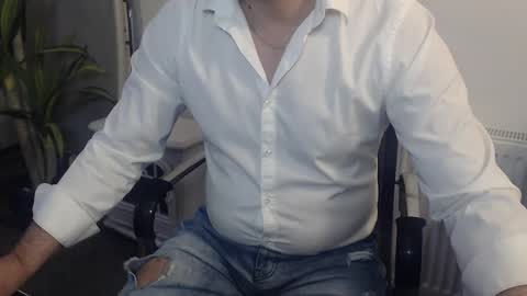 Snapshot of mrhorny_2023 chatting on 03/12/25, 11:09 Your Mister online show from 03/12/25, 11:09