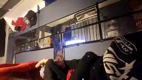 Snapshot of mrj1979 chatting on 11/21/25, 10:03 mrj1979 online show from 11/21/25, 10:03