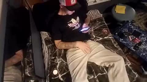 Snapshot of mrj1979 chatting on 11/22/25, 10:47 mrj1979 online show from 11/22/25, 10:47