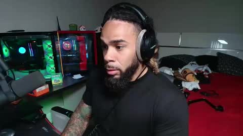 Snapshot of mrjacksonsplayroom chatting on 03/03/26, 03:56 X TeamTJackson tnacamgirls online show from 03/03/26, 03:56