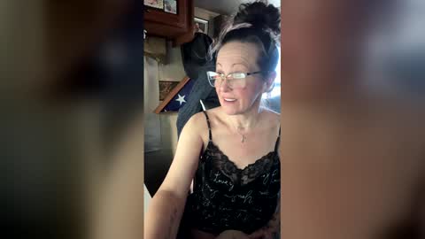 Snapshot of mrjshquinn chatting on 02/27/26, 11:27 mrjshquinn online show from 02/27/26, 11:27