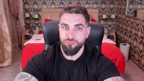 mrkarlhot99 online show from 03/12/25, 06:44