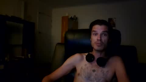 Snapshot of mrlcock85 chatting on 11/02/25, 08:39 mrlcock85 online show from 11/02/25, 08:39