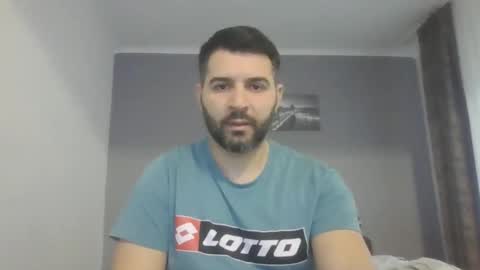 Snapshot of mrlittle91 chatting on 02/01/25, 10:37 mrlittle91 online show from 02/01/25, 10:37