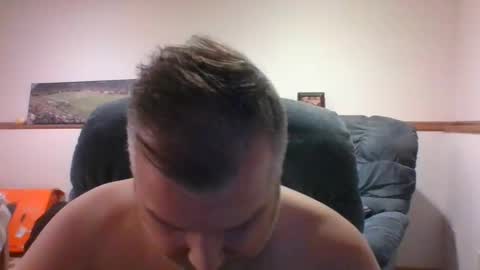 Snapshot of mrlovalova83 chatting on 02/09/25, 05:19 mrlovalova83 online show from 02/09/25, 05:19