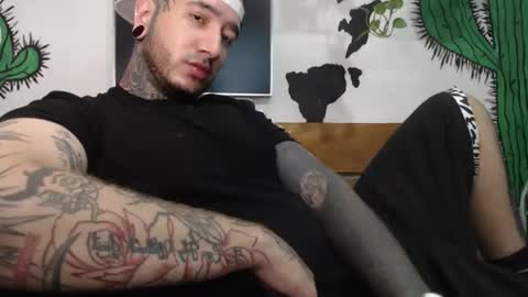 Snapshot of mrmanny__ chatting on 01/27/25, 11:33 mrmanny__ online show from 01/27/25, 11:33