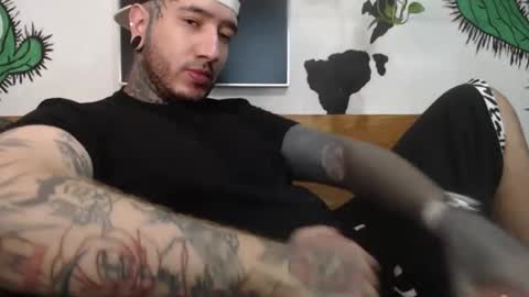 Snapshot of mrmanny__ chatting on 01/28/25, 02:53 mrmanny__ online show from 01/28/25, 02:53