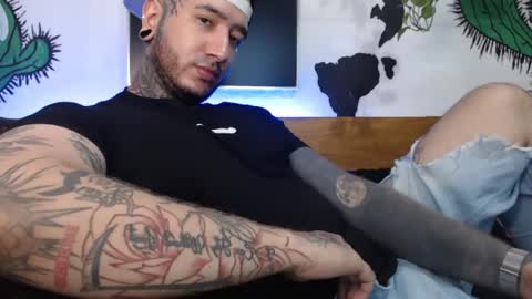 Snapshot of mrmanny__ chatting on 02/01/25, 12:18 mrmanny__ online show from 02/01/25, 12:18