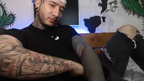 Snapshot of mrmanny__ chatting on 02/16/25, 12:21 mrmanny__ online show from 02/16/25, 12:21