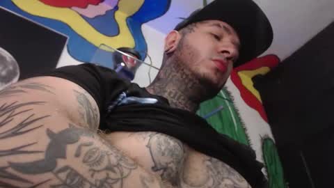 Snapshot of mrmanny__ chatting on 10/29/25, 12:02 mrmanny__ online show from 10/29/25, 12:02