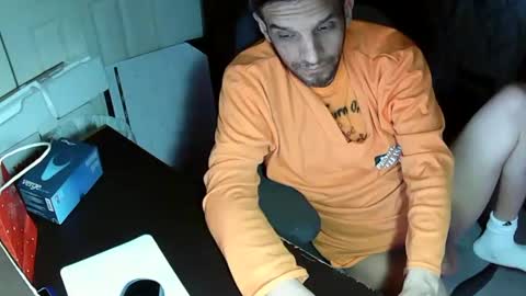 Snapshot of mrmarcxxcam chatting on 01/29/25, 05:09 MrMarc online show from 01/29/25, 05:09