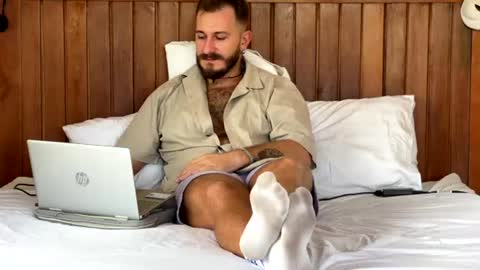 Snapshot of mrmaxiy chatting on 07/07/26, 03:20 Max online show from 07/07/26, 03:20