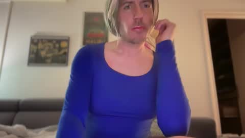 Snapshot of mrmooser42 chatting on 03/01/26, 10:01 TaleOfLaura online show from 03/01/26, 10:01