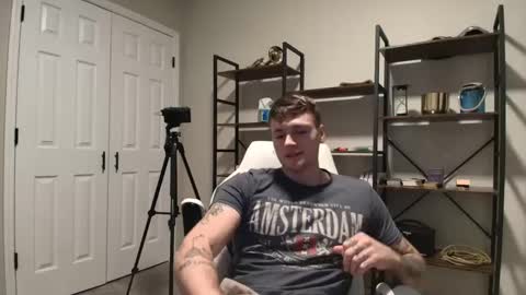 Snapshot of mrryanvoss chatting on 12/21/24, 03:31 Mr Ryan Voss online show from 12/21/24, 03:31