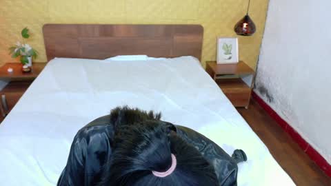 Snapshot of mrs_buttocks chatting on 01/05/25, 05:09 mrs_buttocks online show from 01/05/25, 05:09