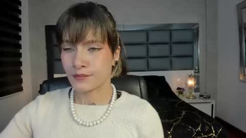Snapshot of mrs_regina_clk chatting on 07/06/26, 02:52 Regina online show from 07/06/26, 02:52