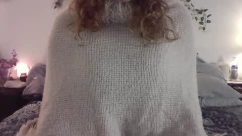 Snapshot of mrsbellum chatting on 02/15/25, 11:58 Lady Bellum online show from 02/15/25, 11:58