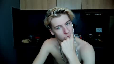 Snapshot of mrsexycum4u chatting on 01/14/25, 10:23 Adam online show from 01/14/25, 10:23