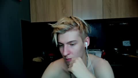 Snapshot of mrsexycum4u chatting on 01/15/25, 01:34 Adam online show from 01/15/25, 01:34