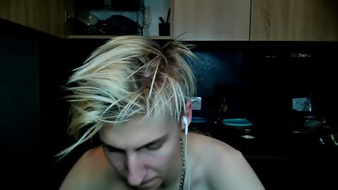 Snapshot of mrsexycum4u chatting on 01/17/25, 01:15 Adam online show from 01/17/25, 01:15