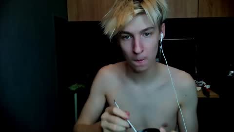 Snapshot of mrsexycum4u chatting on 01/25/25, 12:27 Adam online show from 01/25/25, 12:27