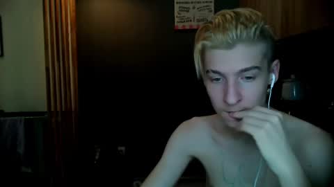 Snapshot of mrsexycum4u chatting on 02/21/25, 11:43 Adam online show from 02/21/25, 11:43