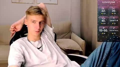 Snapshot of mrsexycum4u chatting on 10/19/25, 12:11 Adam online show from 10/19/25, 12:11