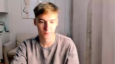 Snapshot of mrsexycum4u chatting on 11/26/25, 07:59 Adam online show from 11/26/25, 07:59