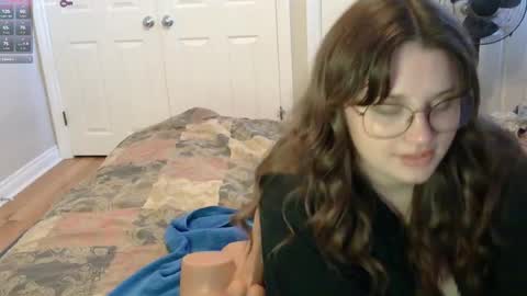 MrsJess online show from 10/22/25, 03:23