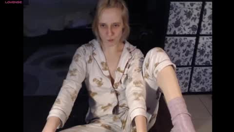 Sasha online show from 02/08/25, 06:22