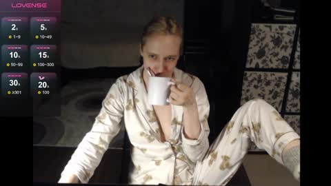 Sasha online show from 02/17/25, 01:47