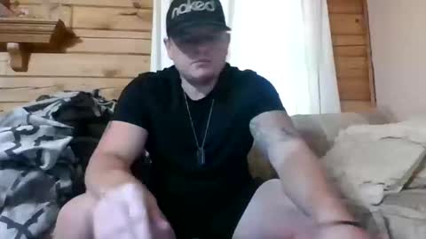 Snapshot of mrthick954 chatting on 10/20/25, 02:06 mrthick954 online show from 10/20/25, 02:06