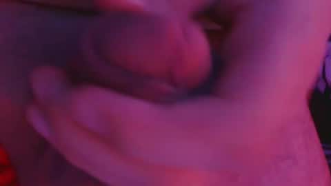 Snapshot of mrthickdick19822 chatting on 11/27/25, 04:36 mrthickdick19822 online show from 11/27/25, 04:36